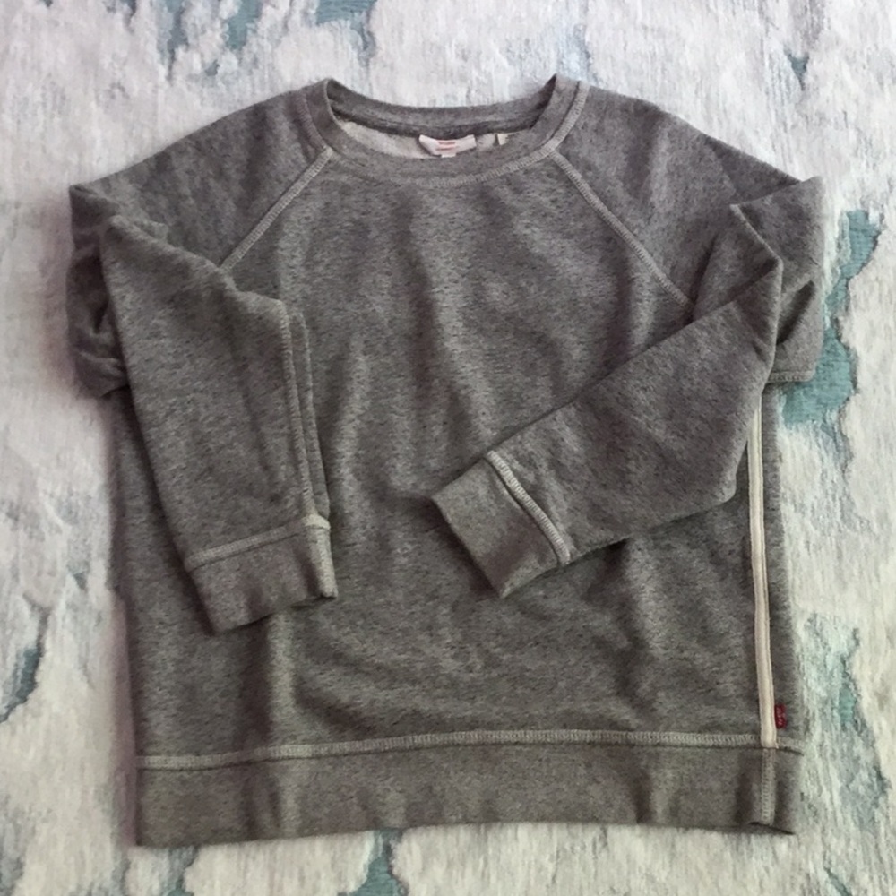 Levi’s Heathered Sweatshirt Top